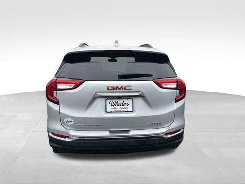 Quicksilver Metallic 2022 GMC Terrain AWD AT4