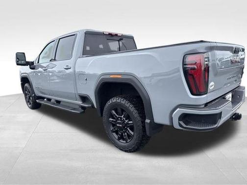 Thunderstorm Gray 2024 GMC Sierra 2500 AT4