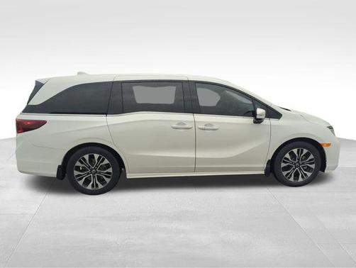 Platinum White Pearl 2025 Honda Odyssey Elite