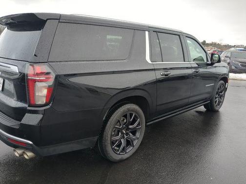 2021 Chevrolet Suburban 4WD High Country