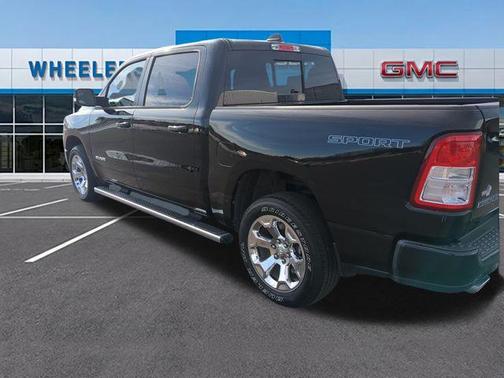 Diamond Black Crystal Pearlcoat 2022 RAM 1500 Big Horn/Lone Star