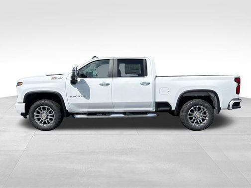Summit White 2026 Chevrolet Silverado 2500 LT
