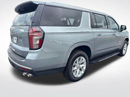 2024 Chevrolet Suburban Premier