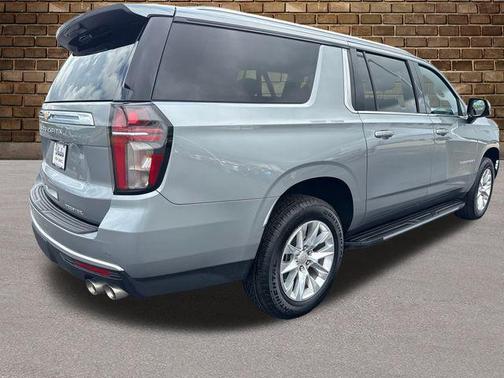 2024 Chevrolet Suburban Premier