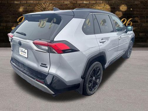2024 Toyota RAV4 Hybrid SE