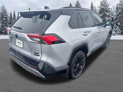 2024 Toyota RAV4 Hybrid SE