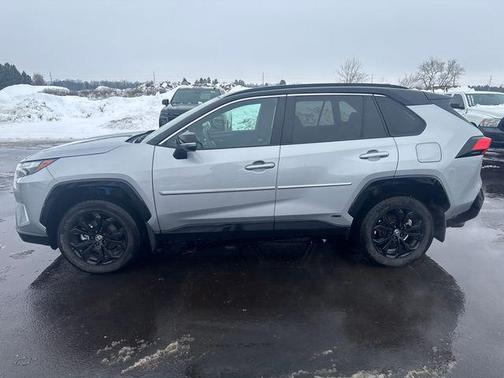 2024 Toyota RAV4 Hybrid SE