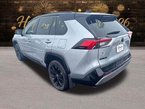 2024 Toyota RAV4 Hybrid SE