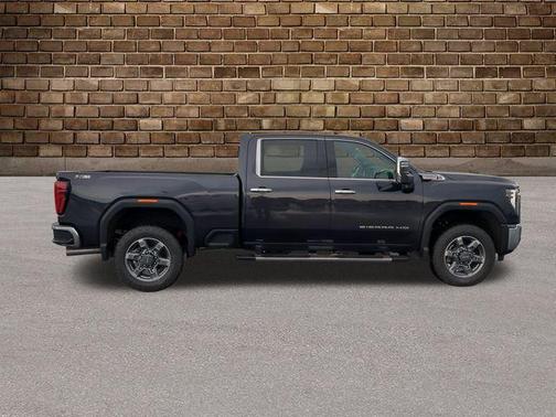 2026 GMC Sierra 2500 SLT