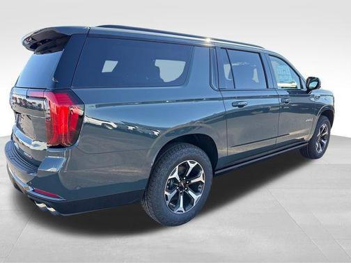 Midnight Pine 2026 GMC Yukon XL 4WD AT4