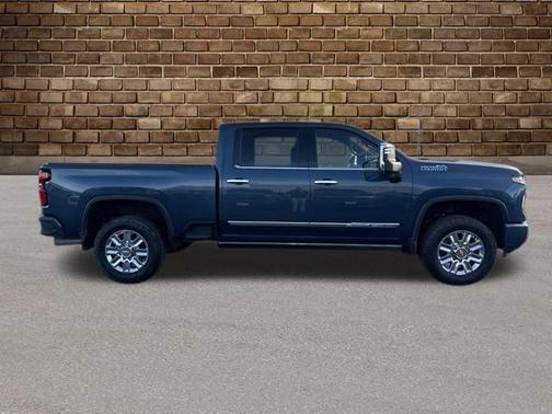 2025 Chevrolet Silverado 3500 High Country