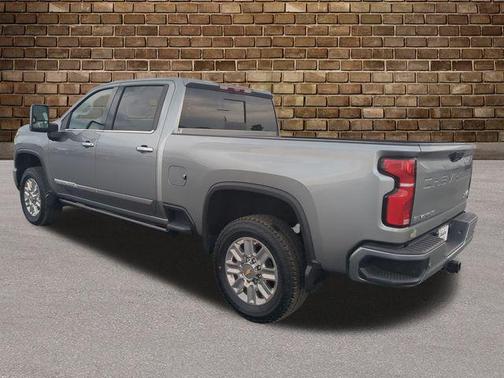2025 Chevrolet Silverado 3500 High Country