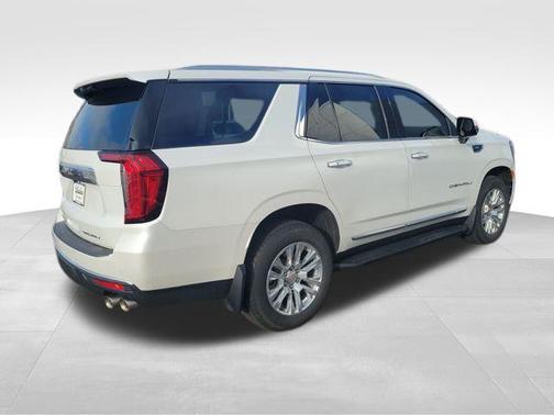 White Frost Tricoat 2024 GMC Yukon Denali