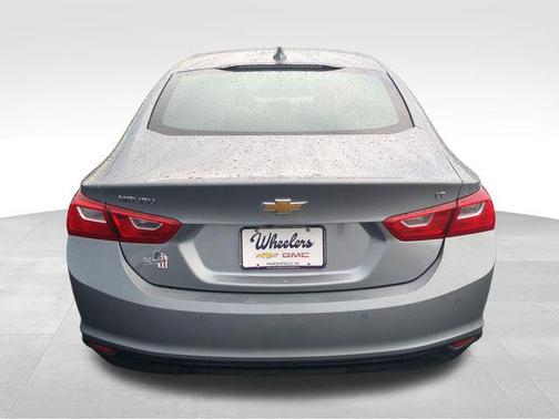 Sterling Gray Metallic 2024 Chevrolet Malibu FWD 1LT