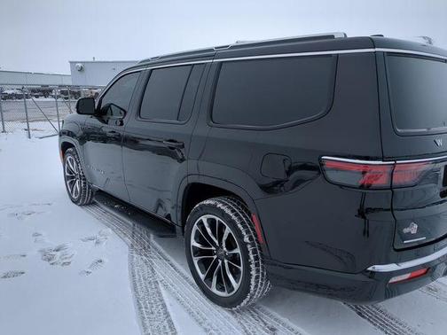 2023 Jeep Wagoneer Series II 4x4