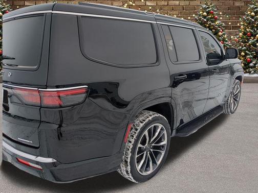 2023 Jeep Wagoneer Series II 4x4