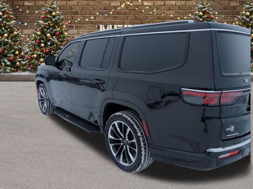 2023 Jeep Wagoneer Series II 4x4