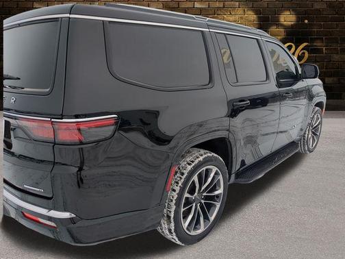 2023 Jeep Wagoneer Series II 4x4