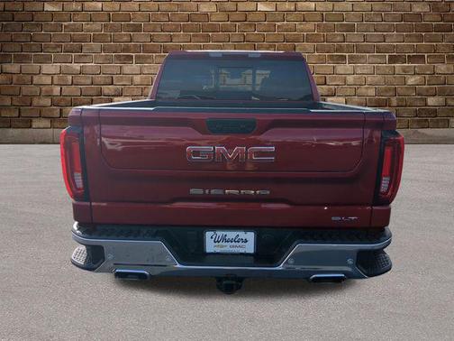 2022 GMC Sierra 1500 SLT
