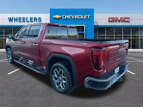 2022 GMC Sierra 1500 SLT