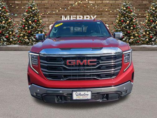 2022 GMC Sierra 1500 SLT