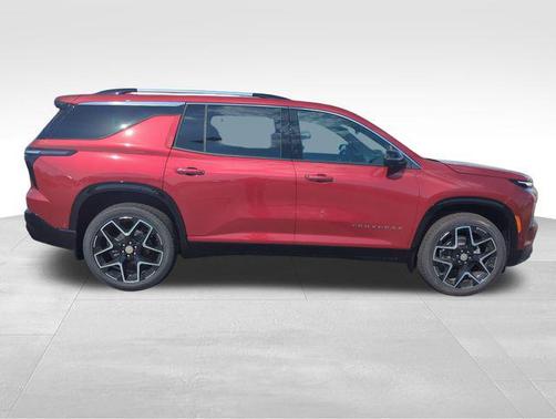Radiant Red Tintcoat 2026 Chevrolet Traverse High Country
