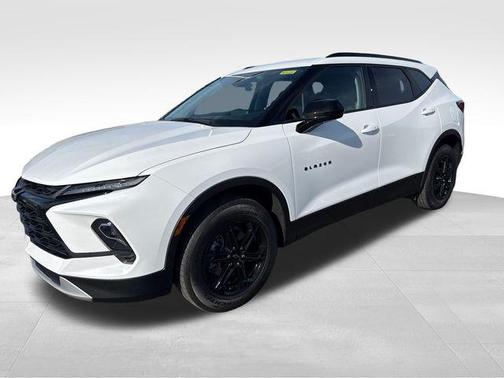Summit White 2024 Chevrolet Blazer 2LT