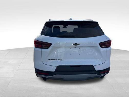 Summit White 2024 Chevrolet Blazer 2LT