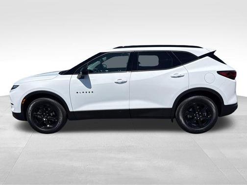 Summit White 2024 Chevrolet Blazer 2LT