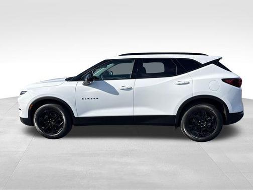 Summit White 2024 Chevrolet Blazer 2LT