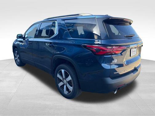 Northsky Blue Metallic 2023 Chevrolet Traverse LT Leather