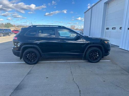 2023 Jeep Cherokee Altitude