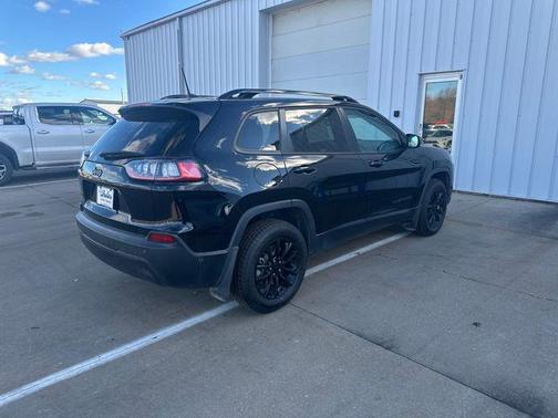 2023 Jeep Cherokee Altitude
