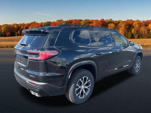 2026 GMC Acadia AWD AT4