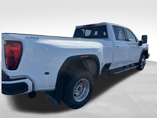 Summit White 2022 GMC Sierra 3500 Denali