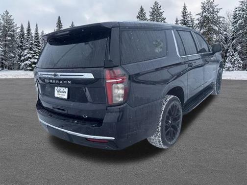 2022 Chevrolet Suburban LT