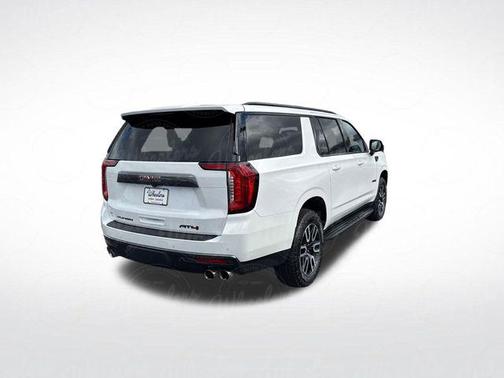 2024 GMC Yukon XL 4WD AT4