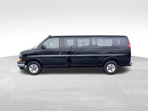 Onyx Black 2025 GMC Savana 3500 RWD 3500 Extended Wheelbase LT
