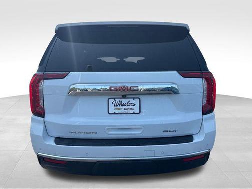 Summit White 2022 GMC Yukon SLT
