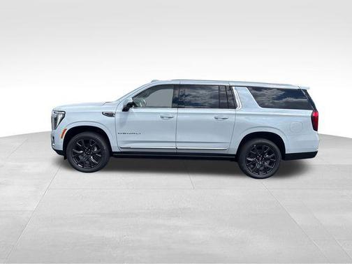 Glacier White Tricoat 2026 GMC Yukon XL Denali