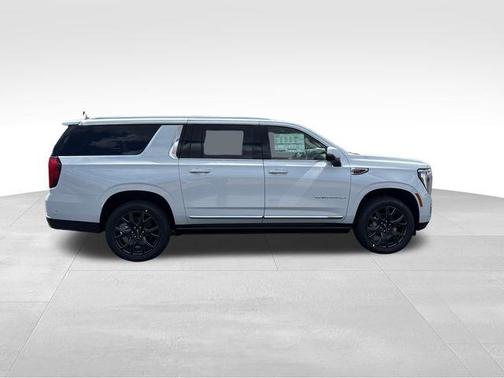 Glacier White Tricoat 2026 GMC Yukon XL Denali