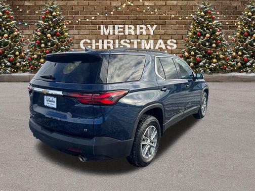2022 Chevrolet Traverse LT Cloth