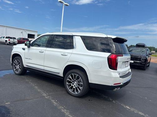 White Frost Tricoat 2025 GMC Yukon Denali