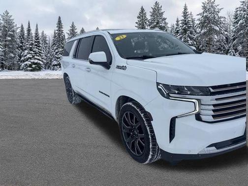 2023 Chevrolet Suburban 4WD High Country
