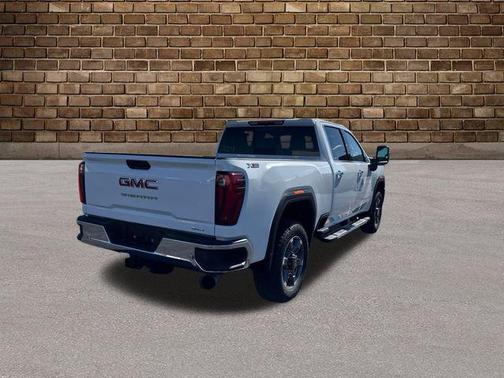 2026 GMC Sierra 2500 SLT