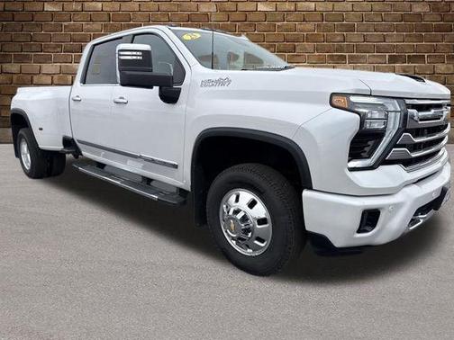 2025 Chevrolet Silverado 3500 High Country