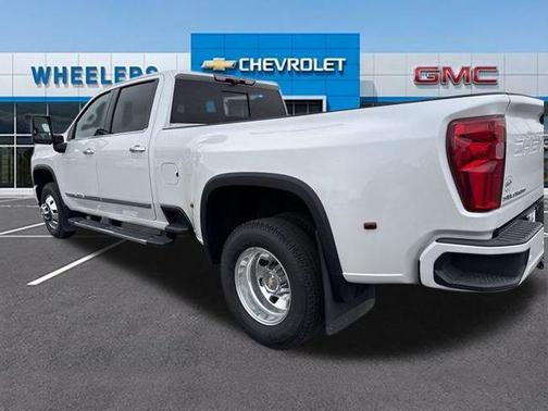 2025 Chevrolet Silverado 3500 High Country