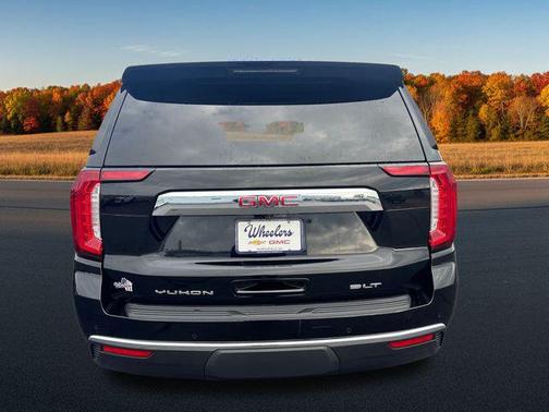 2023 GMC Yukon SLT