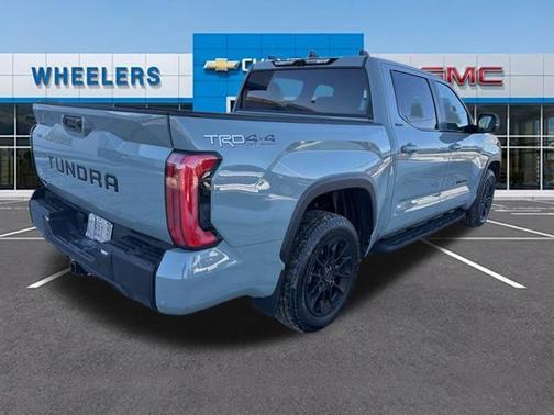 2025 Toyota Tundra SR5