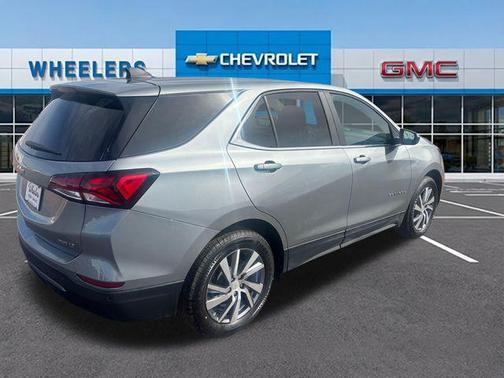 Sterling Gray Metallic 2024 Chevrolet Equinox 1LT